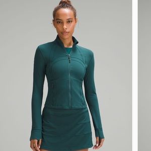 Define crop nulu jacket in ‘storm teal’💚